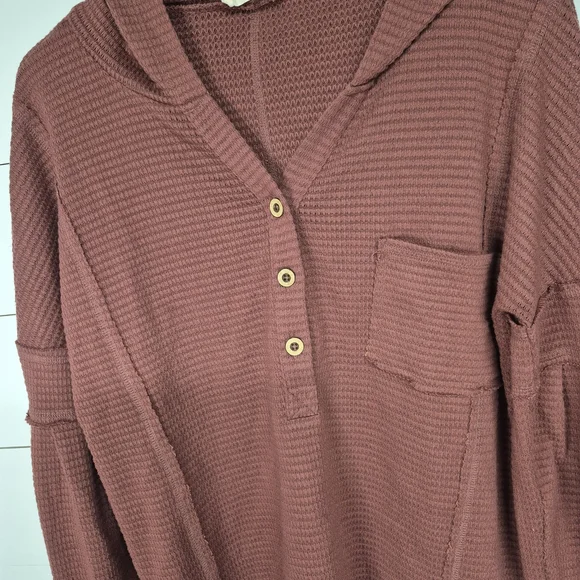 New In Raw Edge Detail Hooded Knit Woman's Top Dark Mauve Size Small - Picture 6 of 9